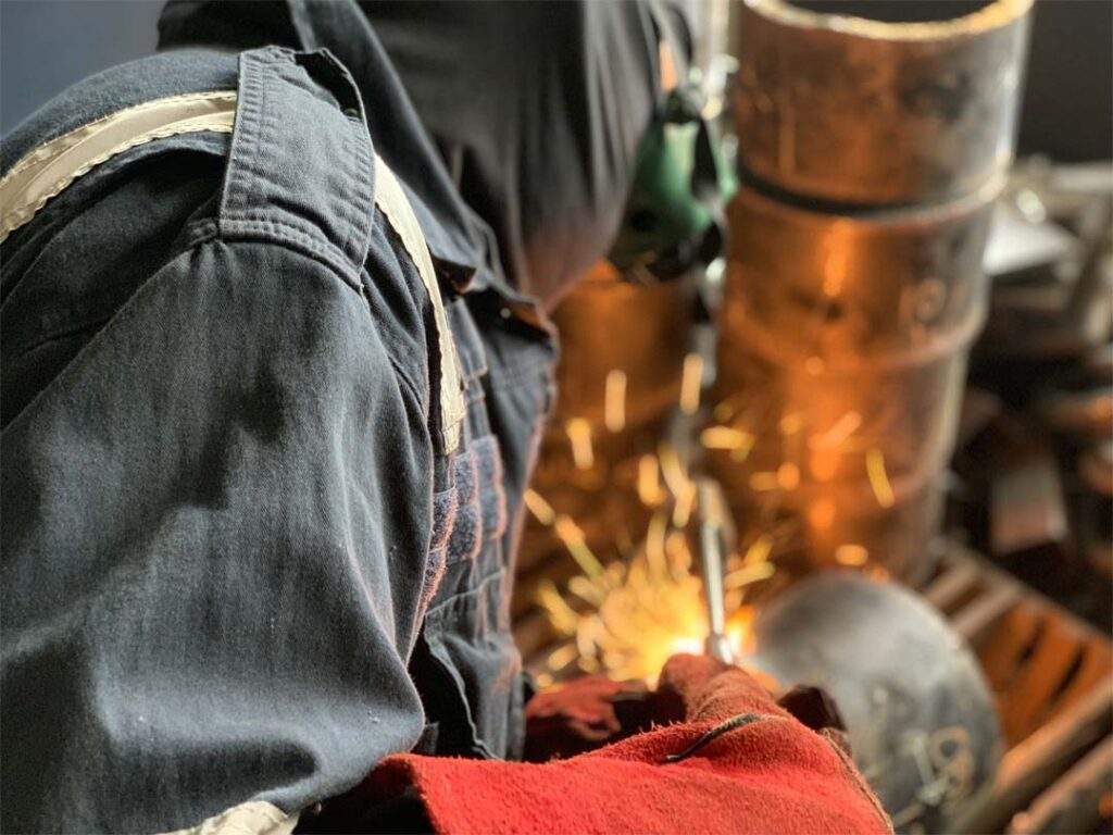 Professional Filipino welders working overseas